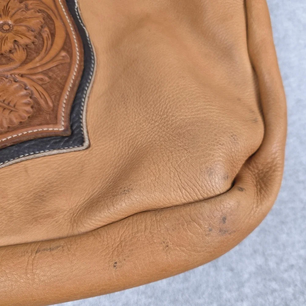 Brown Leather‎ Business Case 18